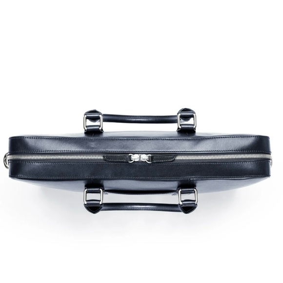 Sophisticated Blue Leather Briefcase for Men and ladies - Picture 6 of 11